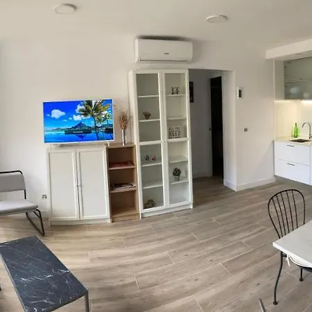Delux Apartment *