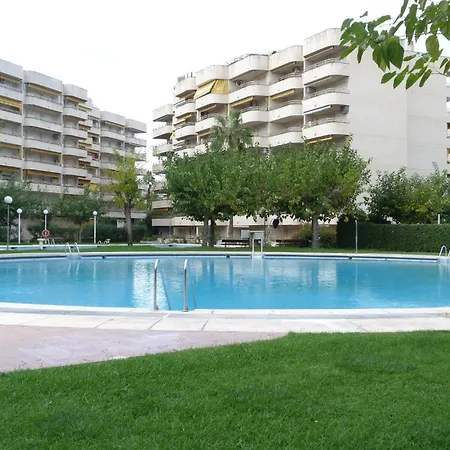 Delux Salou